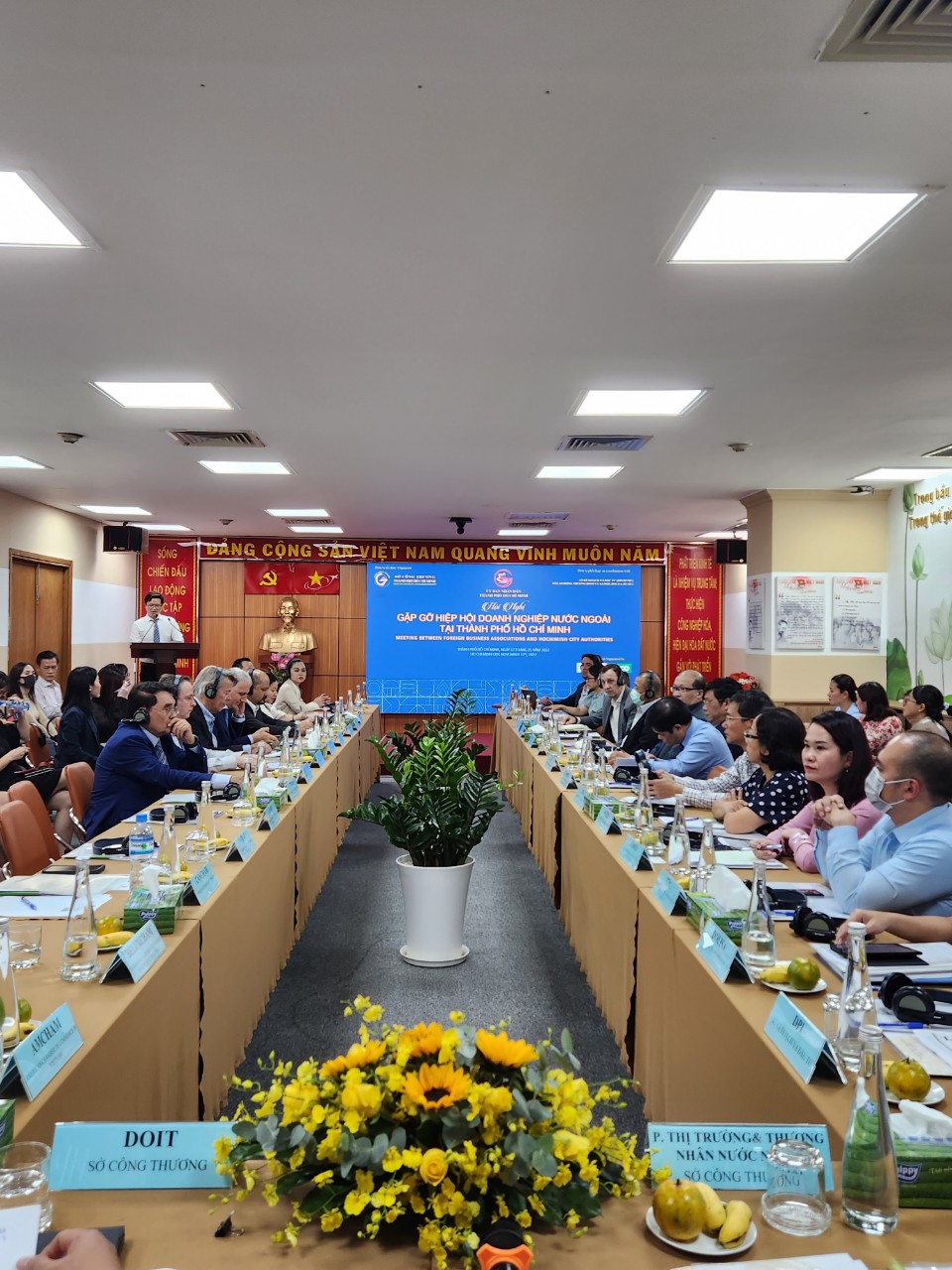 Meeting of foreign business associations in Ho Chi Minh City