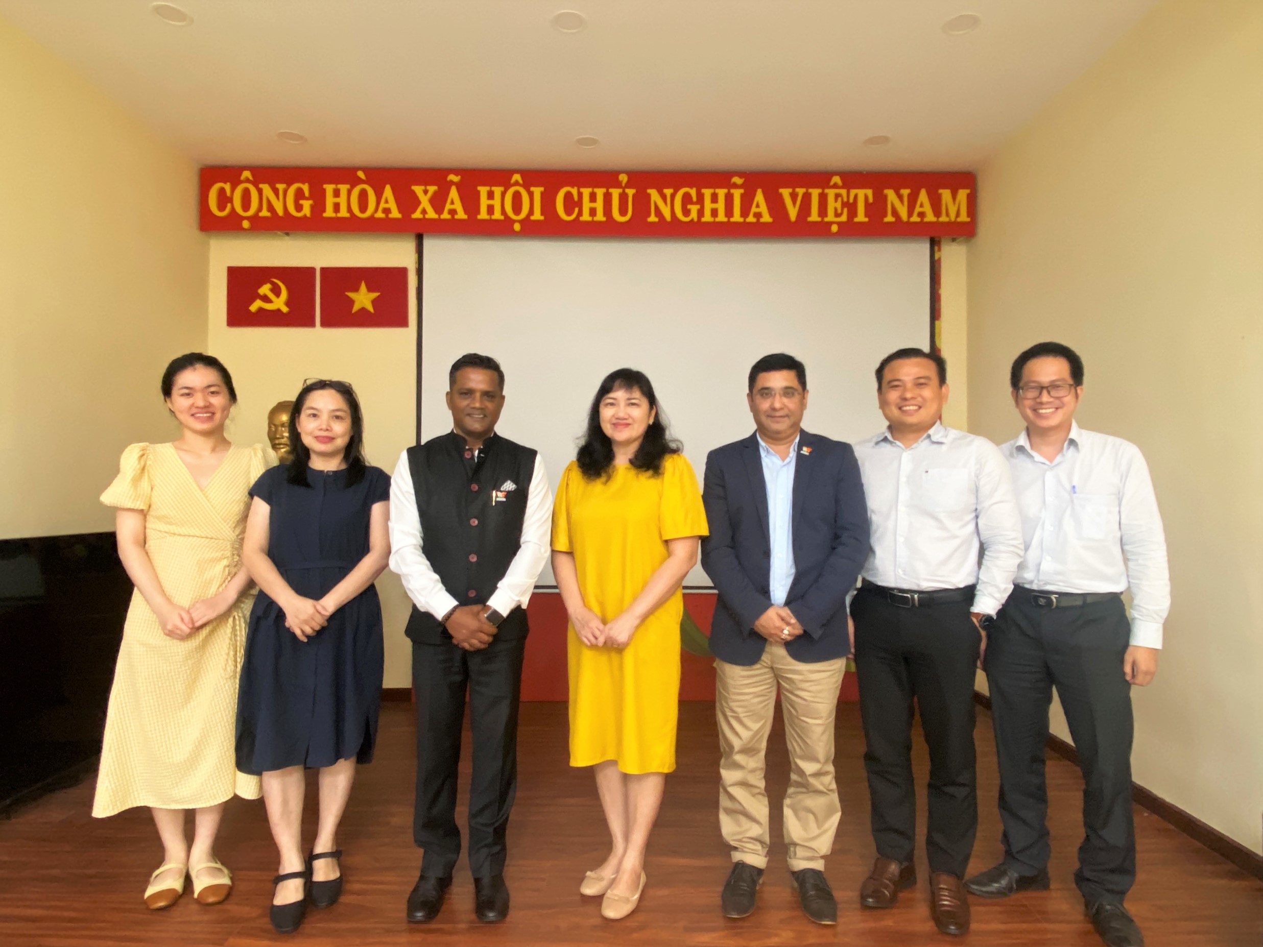 MEETING WITH HCMC INVESTMENT AND TRADE PROMOTION CENTER (ITPC)